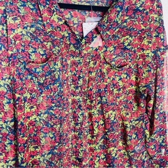 Free People Floral Sheer Easy Rider Button Down Blouse Size Medium NWT - Picture 6 of 10